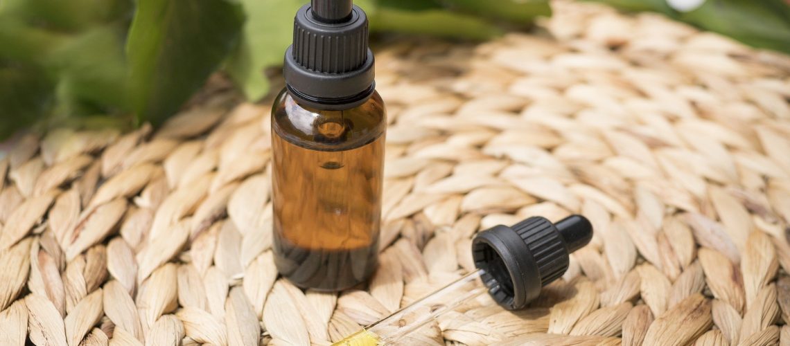 cbd-oil-5358403_1920